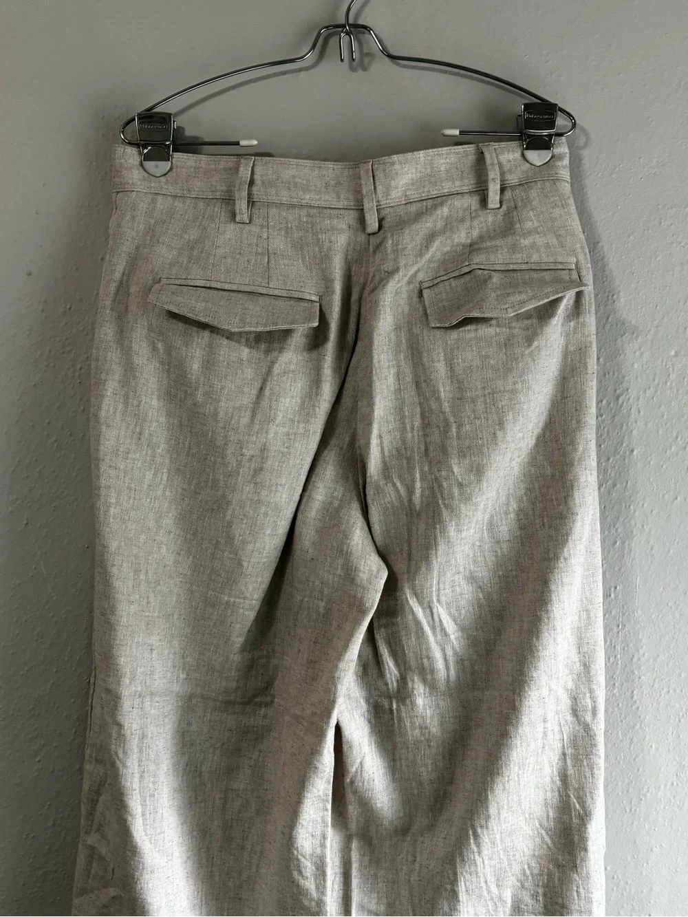 Women’s Light Beige Pleated Linen Trousers